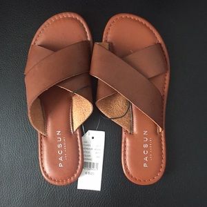 PAC sun faux leather sandals Sz 6